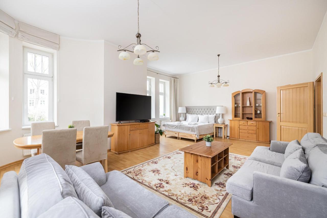 Vincent Apartment *